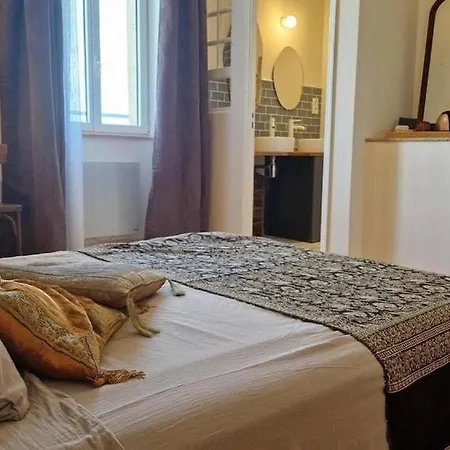 Bed & Breakfast Aux Roses De Cedres Savane Salvagnac