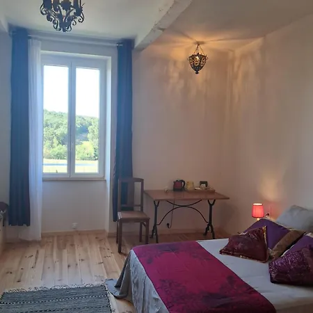 Aux Roses De Cedres Salvagnac