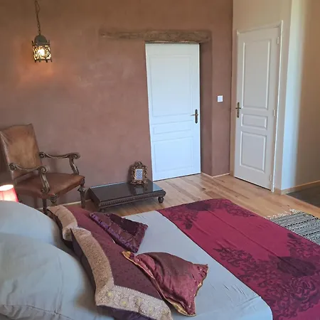 Aux Roses De Cedres Savane 3*