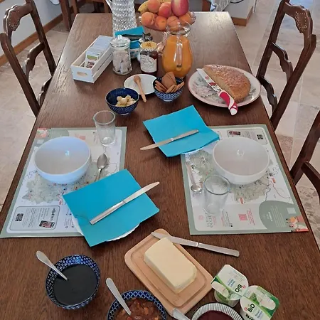 Bed & Breakfast Aux Roses De Cedres Salvagnac